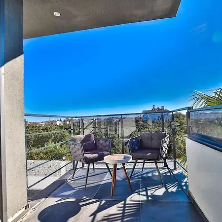 Ayuda Luxury 3 Bed Retreat 別荘 *