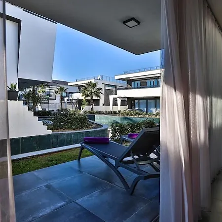 別荘 Ayuda Luxury 3 Bed Retreat シダ